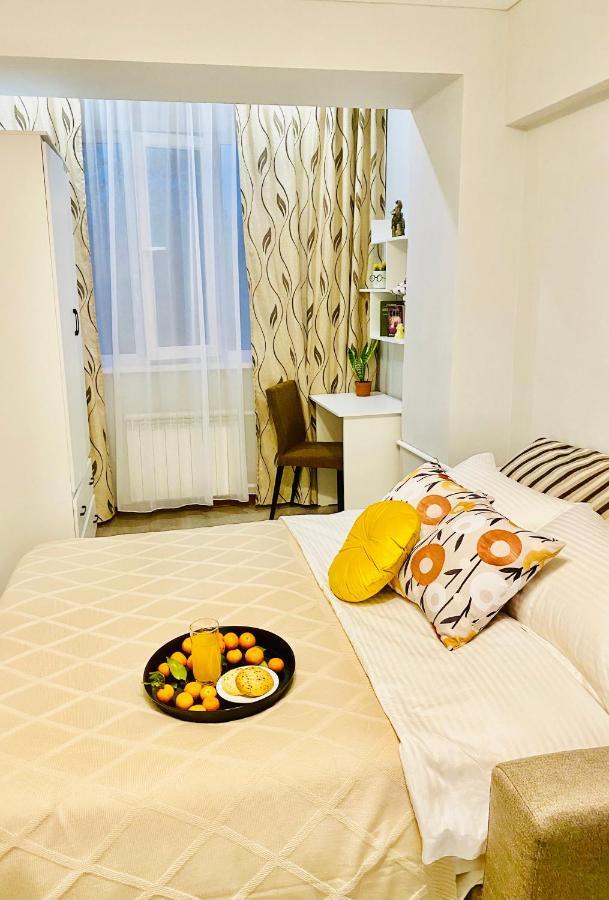 Like Home Apartments Timiryazev Street Almaty Esterno foto