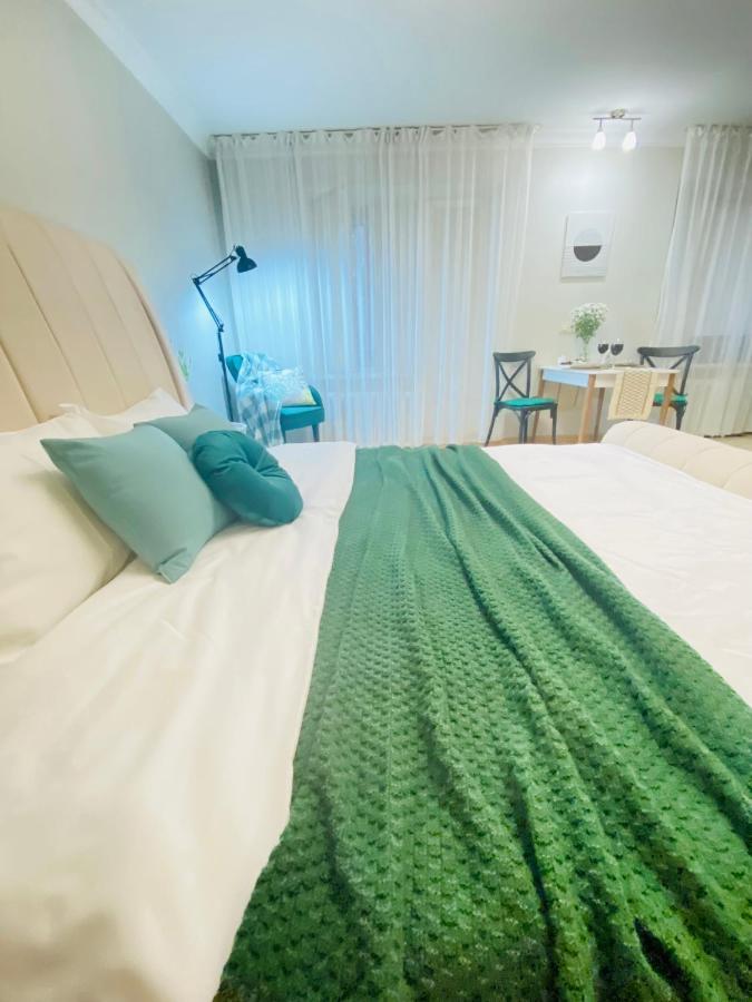 Like Home Apartments Timiryazev Street Almaty Esterno foto
